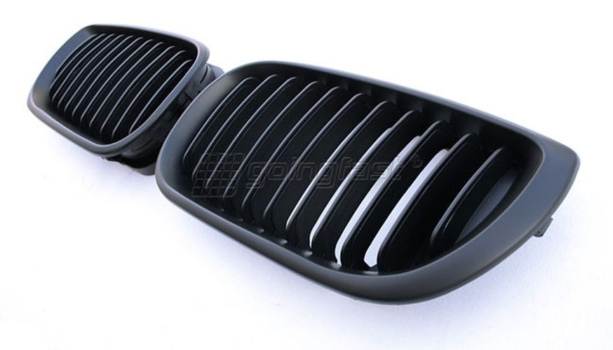Grilă bara spate compatibilă cu BMW Seria 3 E46 cu 4 uși LCI 02-05