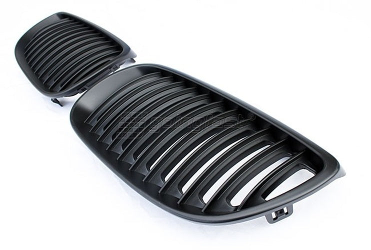 Grilă bara spate compatibilă cu BMW Seria 3 E92/E93 06-10