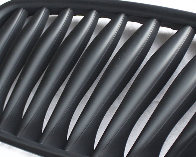 Grilă bara spate compatibilă cu BMW Z4 E85/E86 02-08