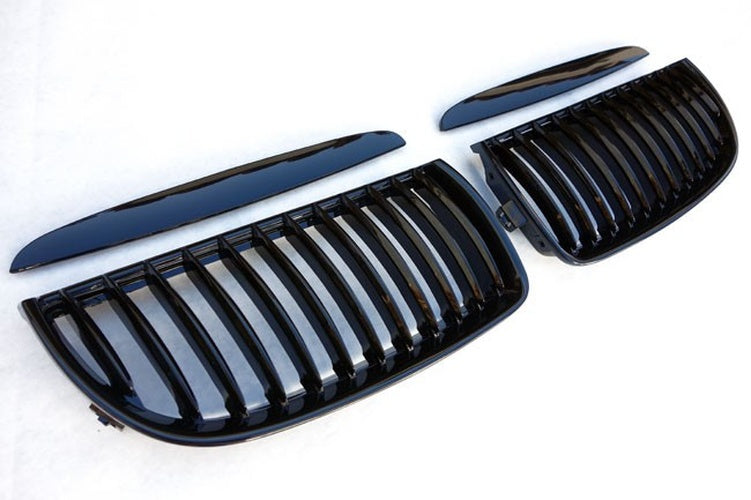 Grila bara spate compatibilă cu BMW Seria 3 E90/E91, 05-08, negru lucios