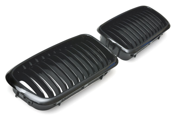 Grilă bara spate compatibilă cu BMW Seria 7 E38