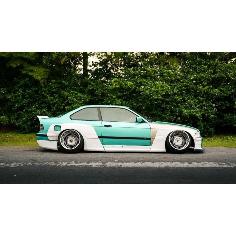 BODYT KIT BMW Seria 3 E36 Pandem TFB TUNING