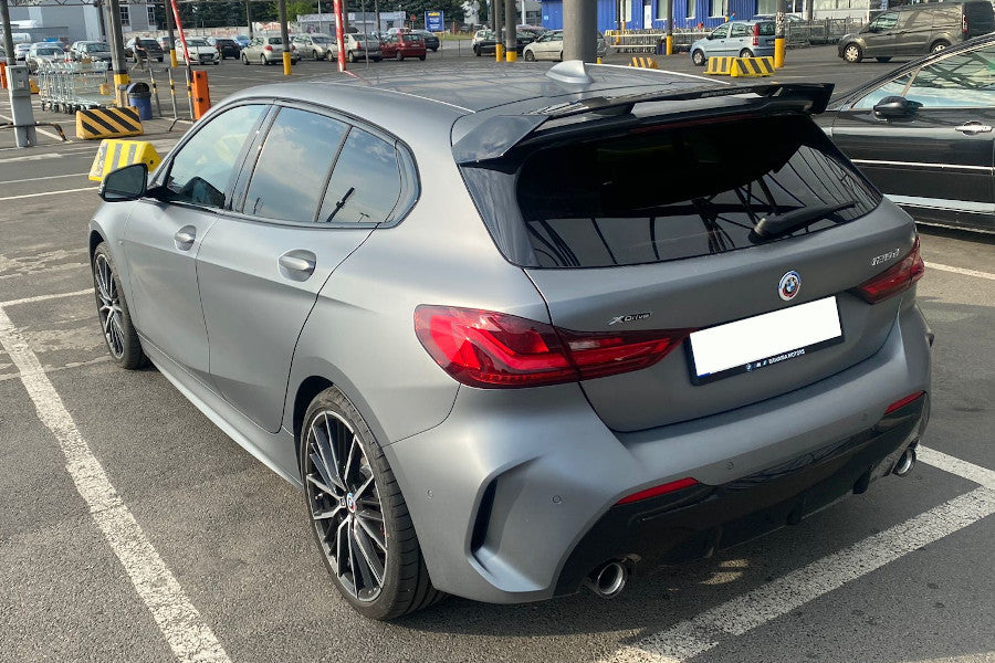 Difuzor bara spate fusta spoiler lip BMW Seria 1 F40 hatchback 2019-2022 negru lucios TFBT