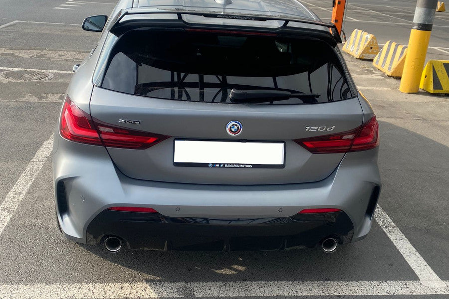 Difuzor bara spate fusta spoiler lip BMW Seria 1 F40 hatchback 2019-2022 negru lucios TFBT