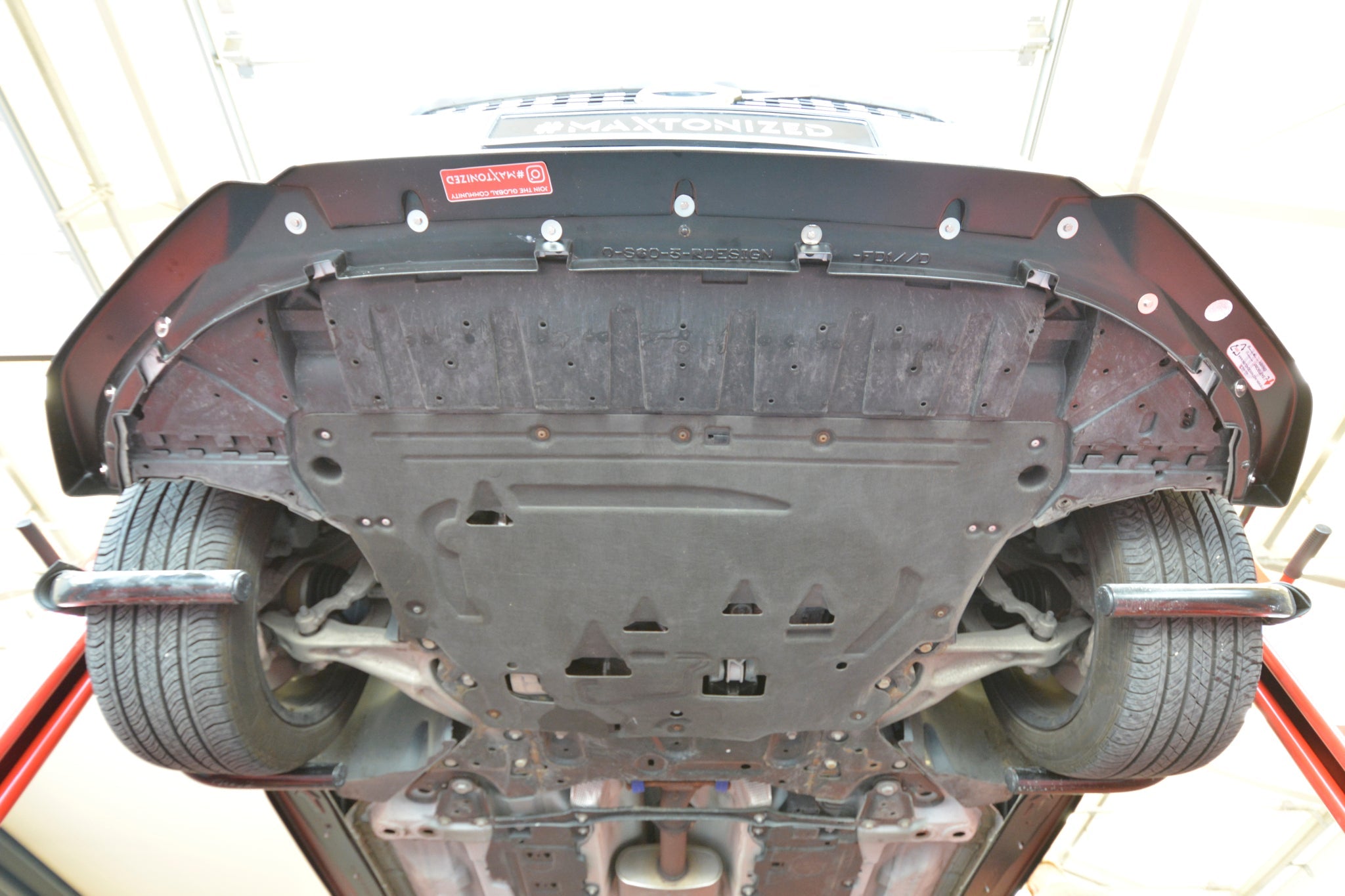 Prelungire splitter bara fata Volvo S60 R-Design Mk3 2018- v2 - Maxton Design