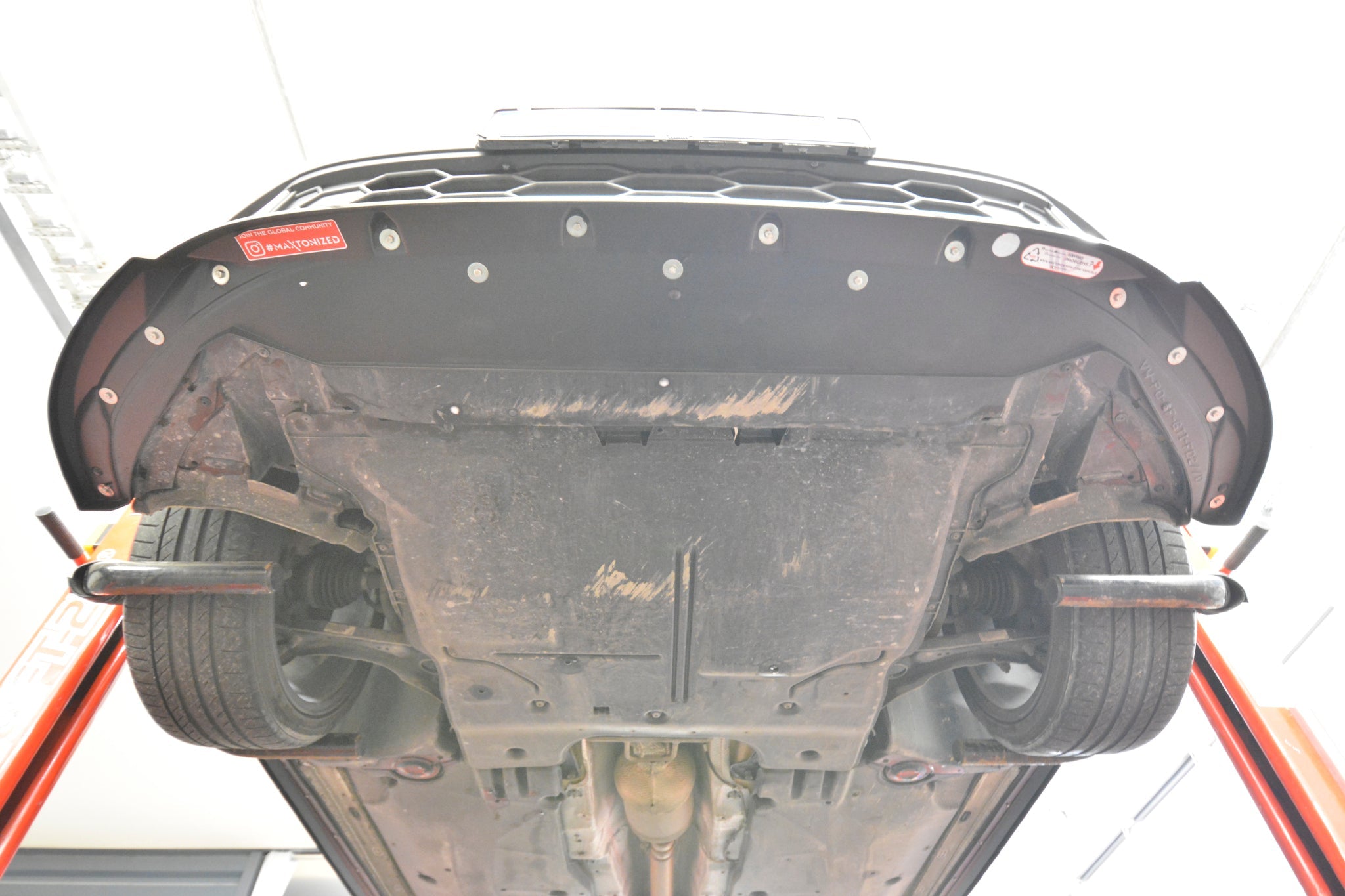 Prelungire splitter bara fata Volkswagen Polo GTI Mk6 Facelift 2021- v19 - Maxton Design