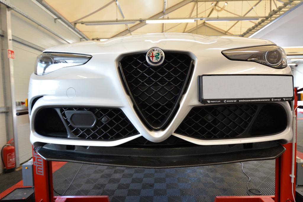 Prelungire splitter bara fata Alfa Romeo Giulia Quadrifoglio 2016- v1 - Maxton Design