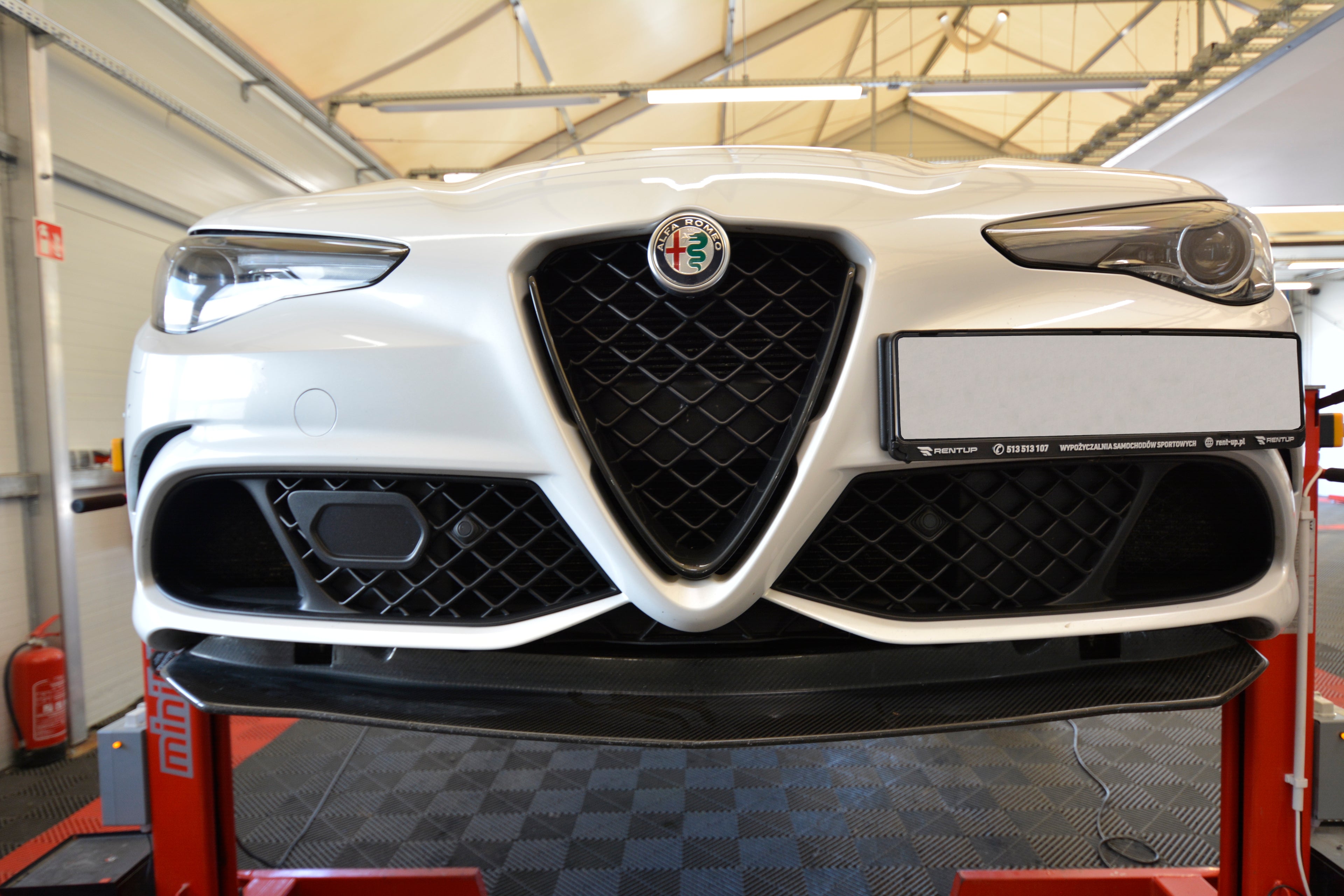 Prelungire splitter bara fata Alfa Romeo Giulia Quadrifoglio 2016- v1 - Maxton Design