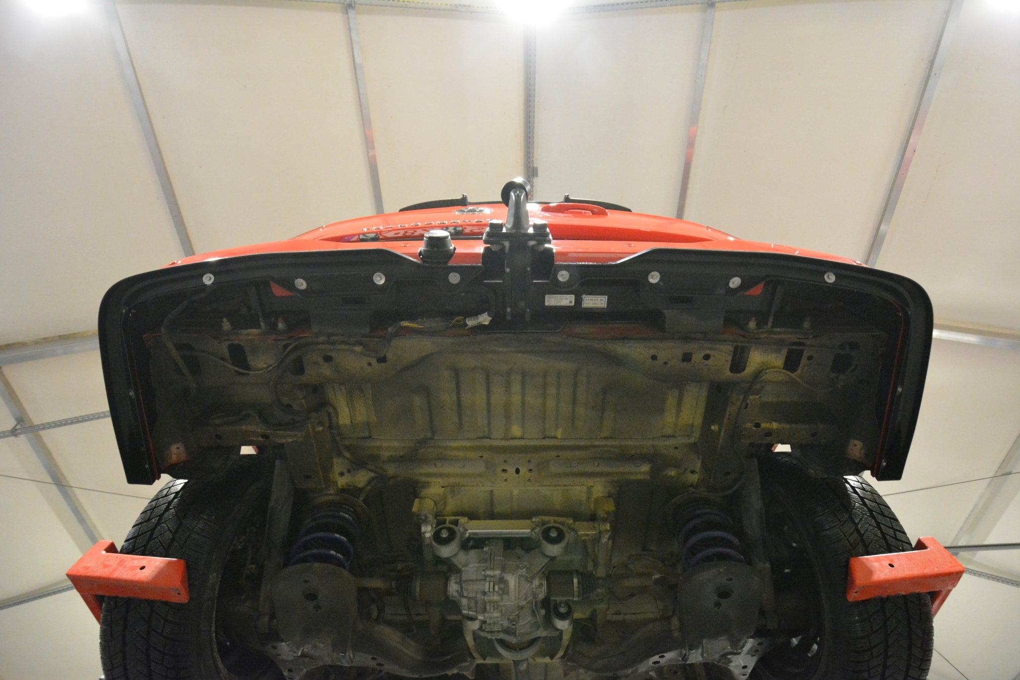 Prelungire splitter bara spate (cu aripi laterale) Volkswagen Transporter T7 - Maxton Design