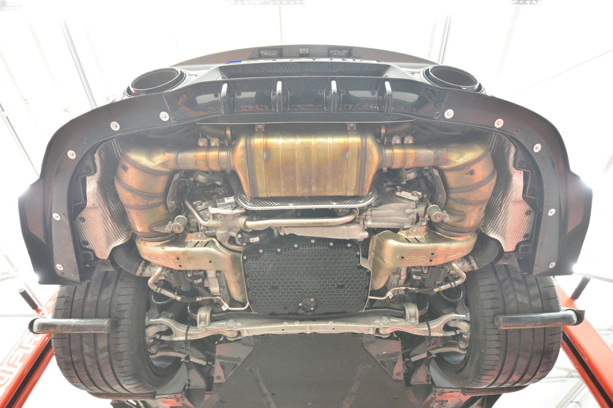 Prelungire splitter bara spate Porsche 911 Turbo S Sport Package 992 2019- v4 - Maxton Design