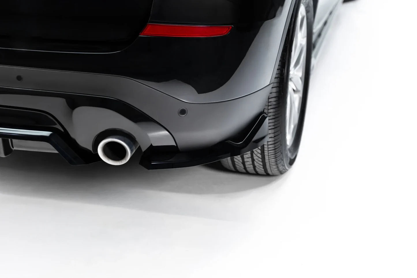 Aripioare flapsuri prelungire difuzor bara spate spoiler fusta lip BMW X3 G01 - Maxton Design