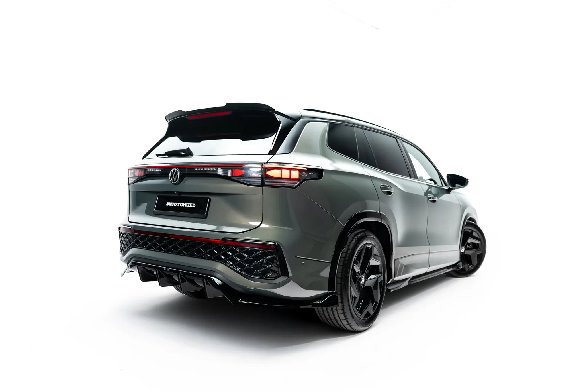 Prelungire difuzor bara spate spoiler fusta lip cu aripioare laterale Volkswagen Tayron R-Line Mk1 - Maxton Design