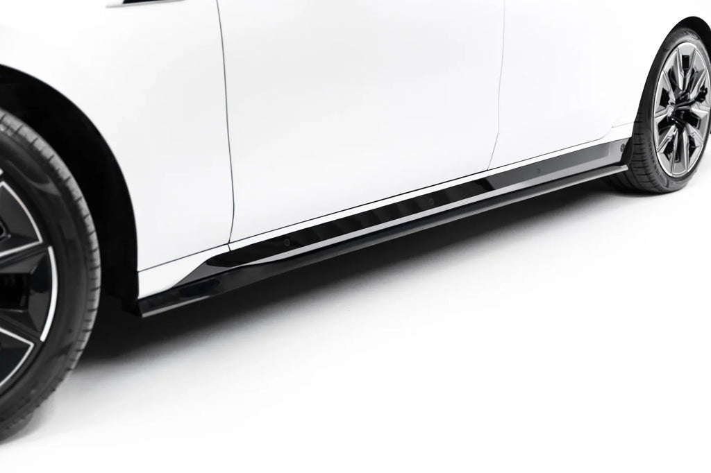 Praguri laterale Diffusers V.2 BMW i7 e-Drive50 M-Pack / i7 x-Drive60 M-Pack / i7 M70 xDrive M-Pack G70 - Maxton Design