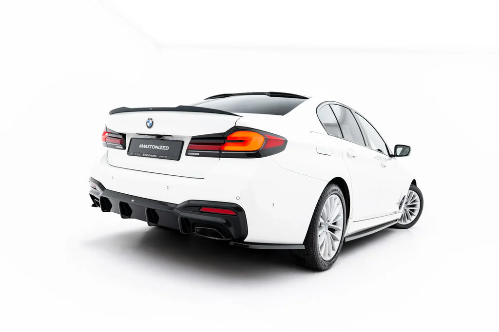 Prelungire difuzor bara spate spoiler fusta lip cu aripioare laterale BMW 5 M-Pack Sedan / Touring G30 / G31 / G30 Facelift / G31 Facelift - Maxton Design