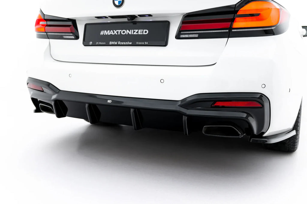 Prelungire difuzor bara spate spoiler fusta lip cu aripioare laterale BMW 5 M-Pack Sedan / Touring G30 / G31 / G30 Facelift / G31 Facelift - Maxton Design
