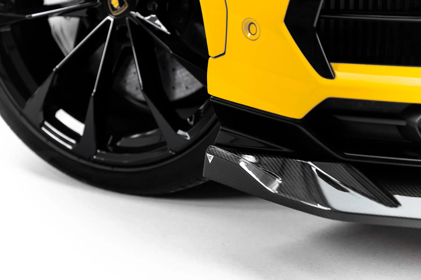 Prelungire bara fata fusta spoiler lip splitter Prepreg Carbon Fiber Lamborghini Urus Mk 1 - Maxton Design
