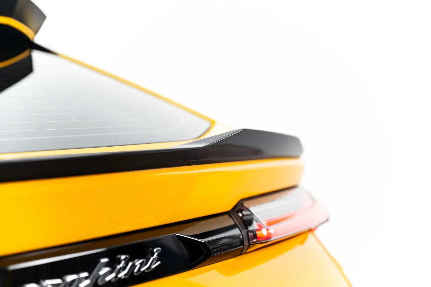 Eleron portbagaj Prepreg Carbon Fiber Lamborghini Urus Mk 1 - Maxton Design