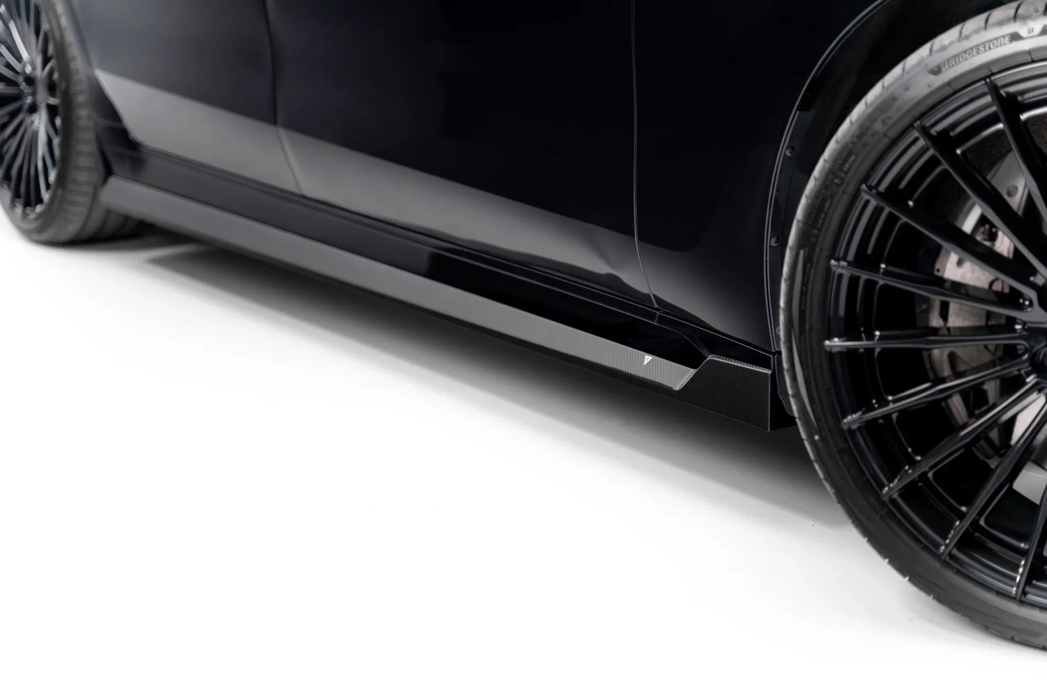 BODY KIT Prepreg Carbon Fiber Splitters BMW 7 / i7 M-Pack G70 - Maxton Design