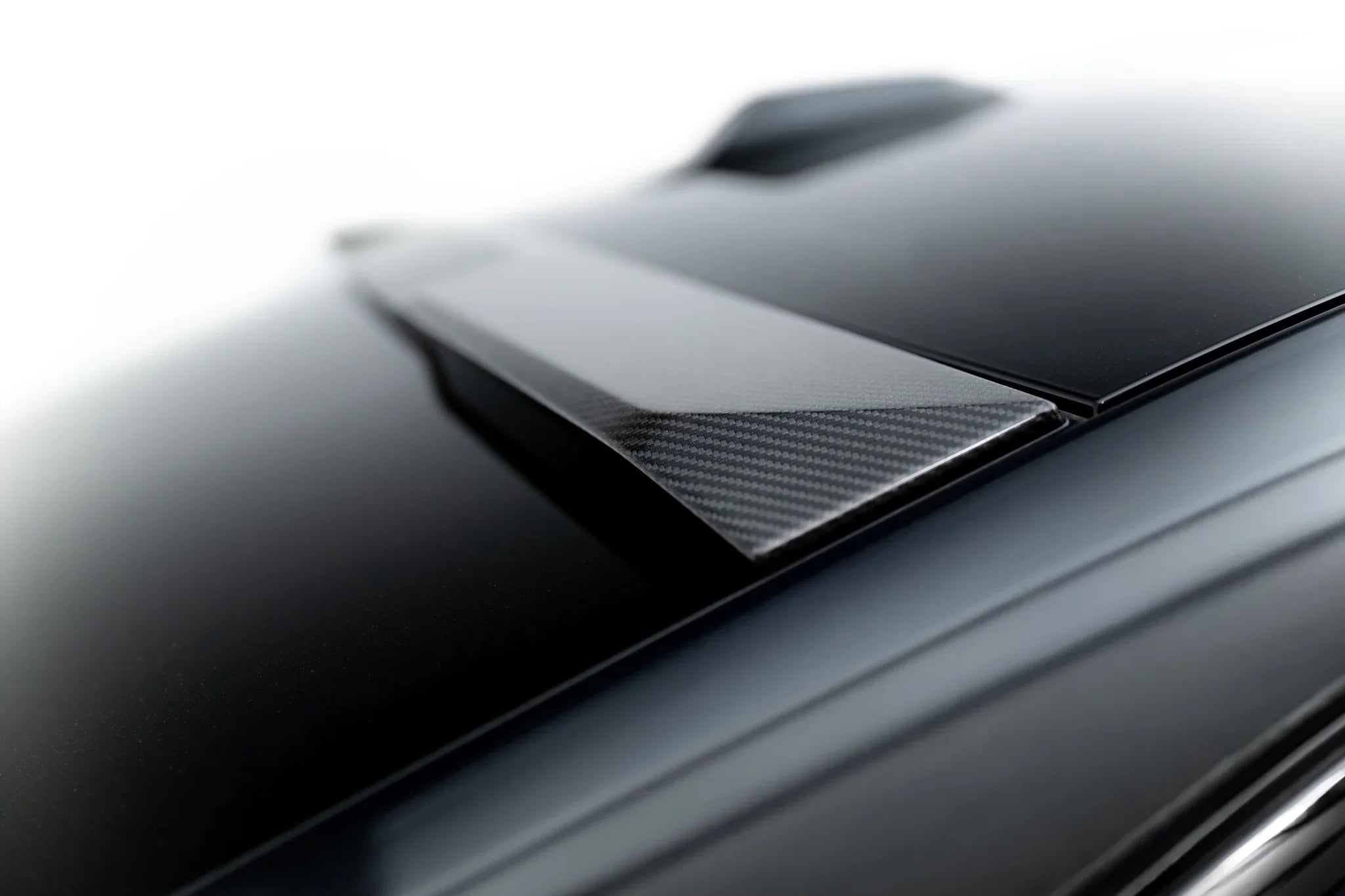 Eleron luneta Prepreg Carbon Fiber BMW Seria 7 G70 - Maxton Design