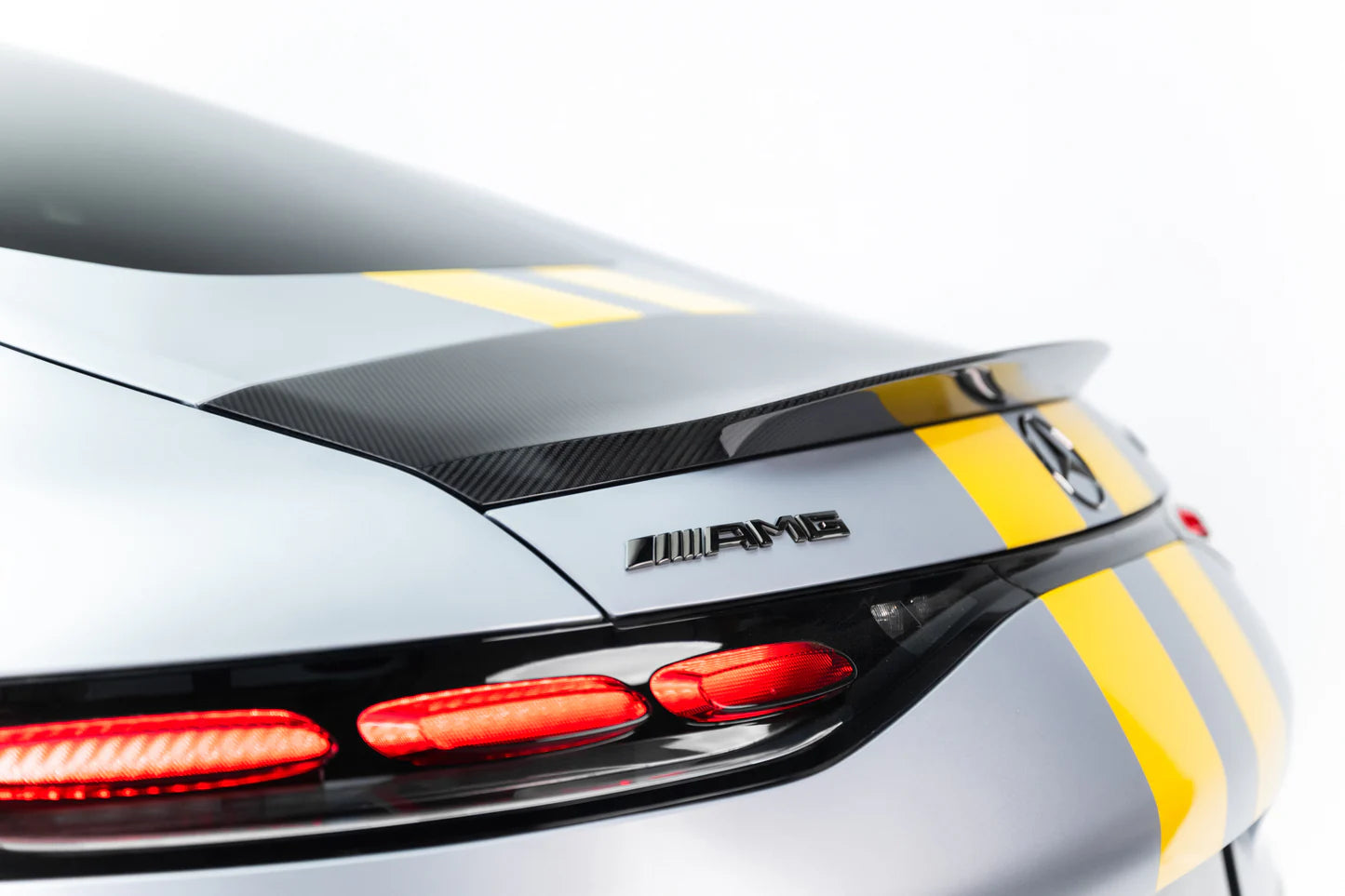 Eleron portbagaj Prepreg Carbon Spoiler V.2 Mercedes-AMG GT 43 / 55 / 63 / 63 S E Performance C192 - Maxton Design