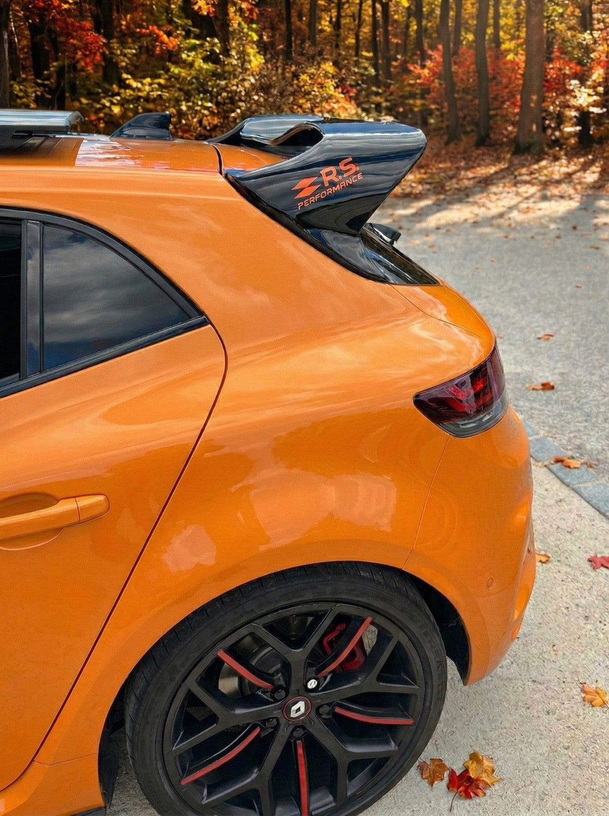 Eleron luneta portbagaj RENAULT MEGANE MK4 aspect RS CUP doar pentru Megane MK4 RS TFB TUNING