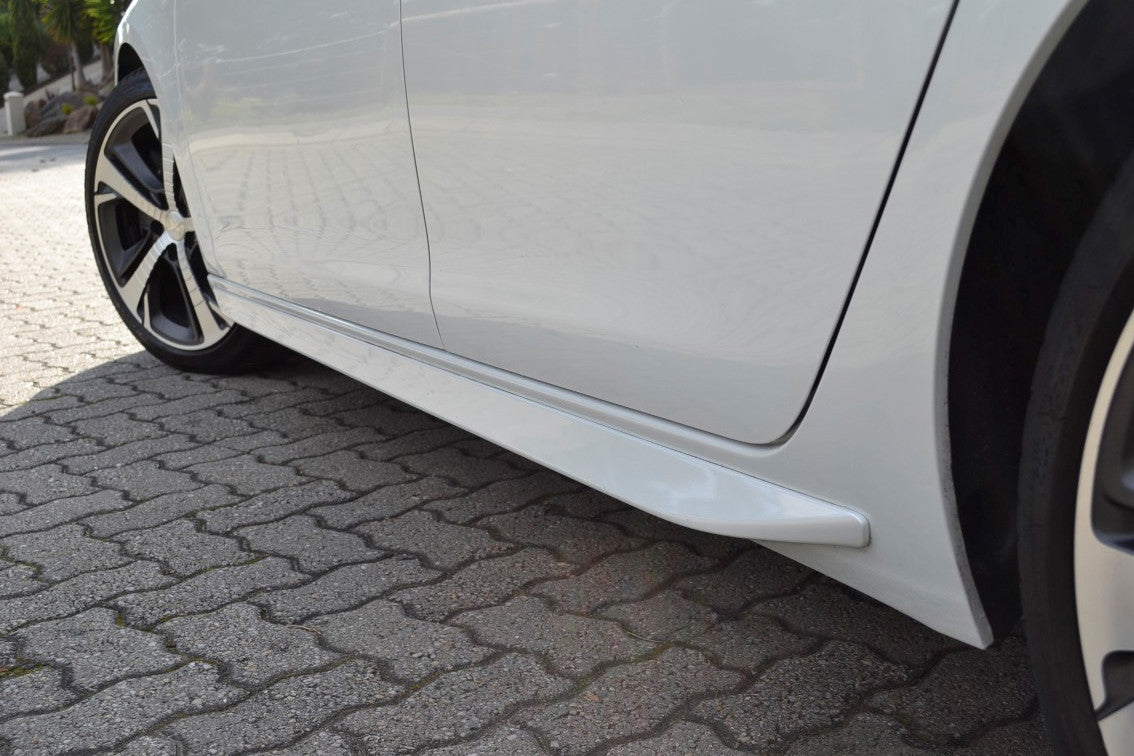 Praguri laterale PEUGEOT 308 MK2 aspect GTI TFB TUNING