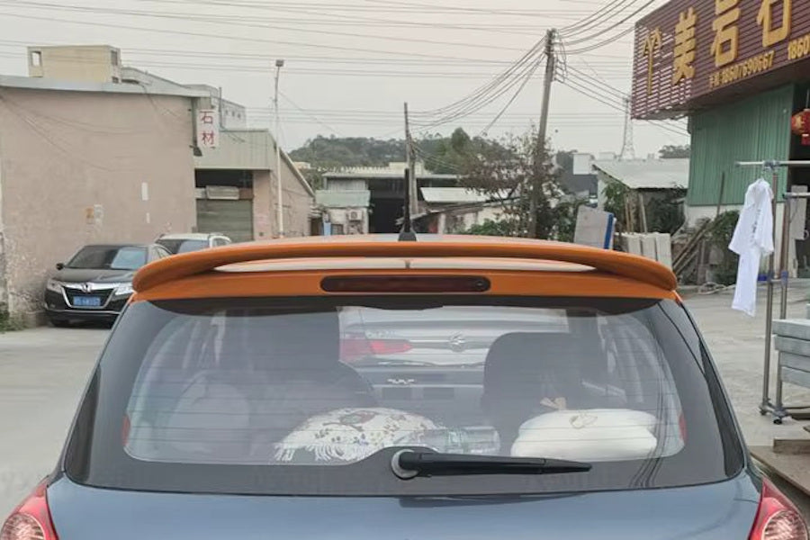 Eleron luneta portbagaj Suzuki Swift MK4 MK5 2004-2017 negru lucios TFBT