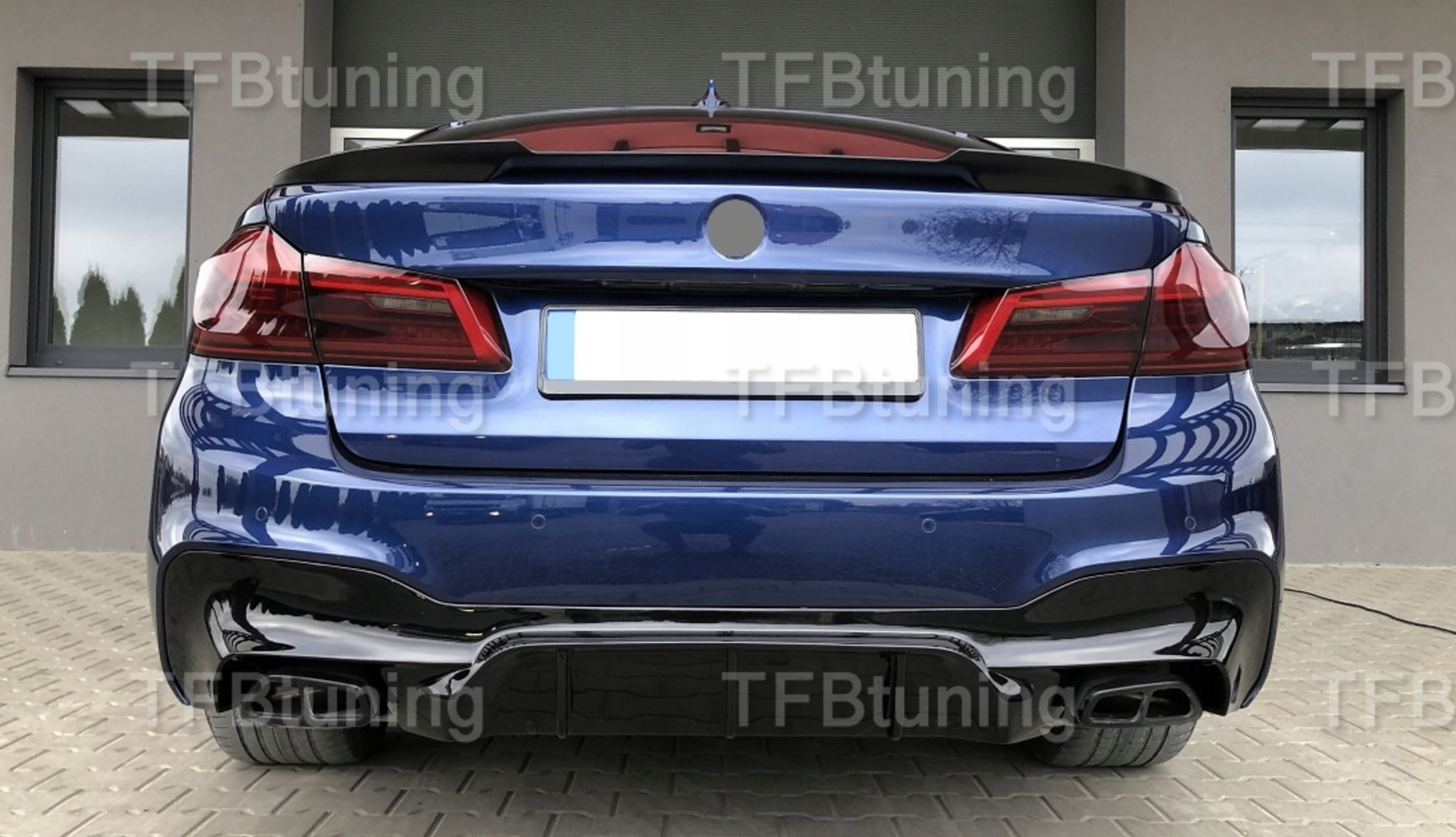 Difuzor bara spate spoiler fusta BMW Seria 5 G30 G31 2017-2023 evacuare stanga dreapta M PACHET TFB TUNING