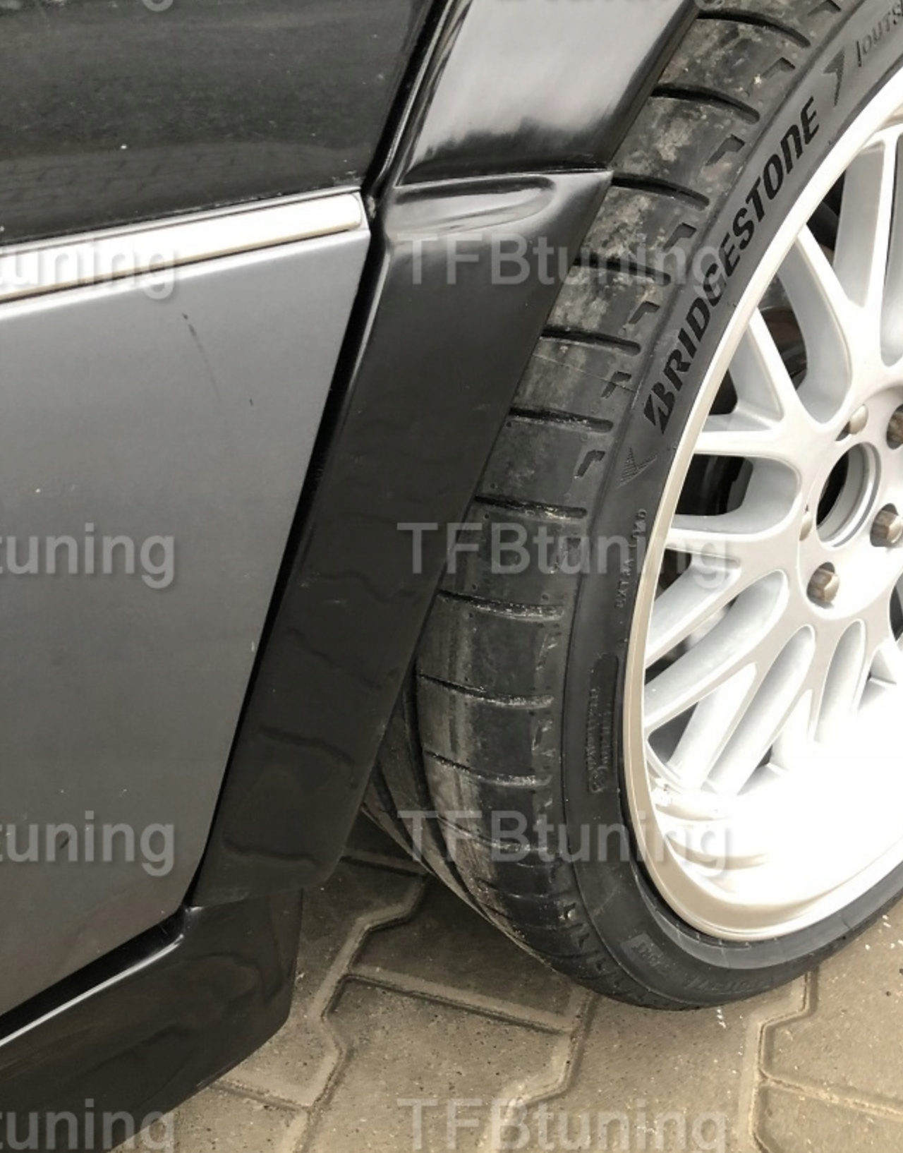 Evazari aripi MERCEDES W124 SEDAN aspect 500E TFB TUNING