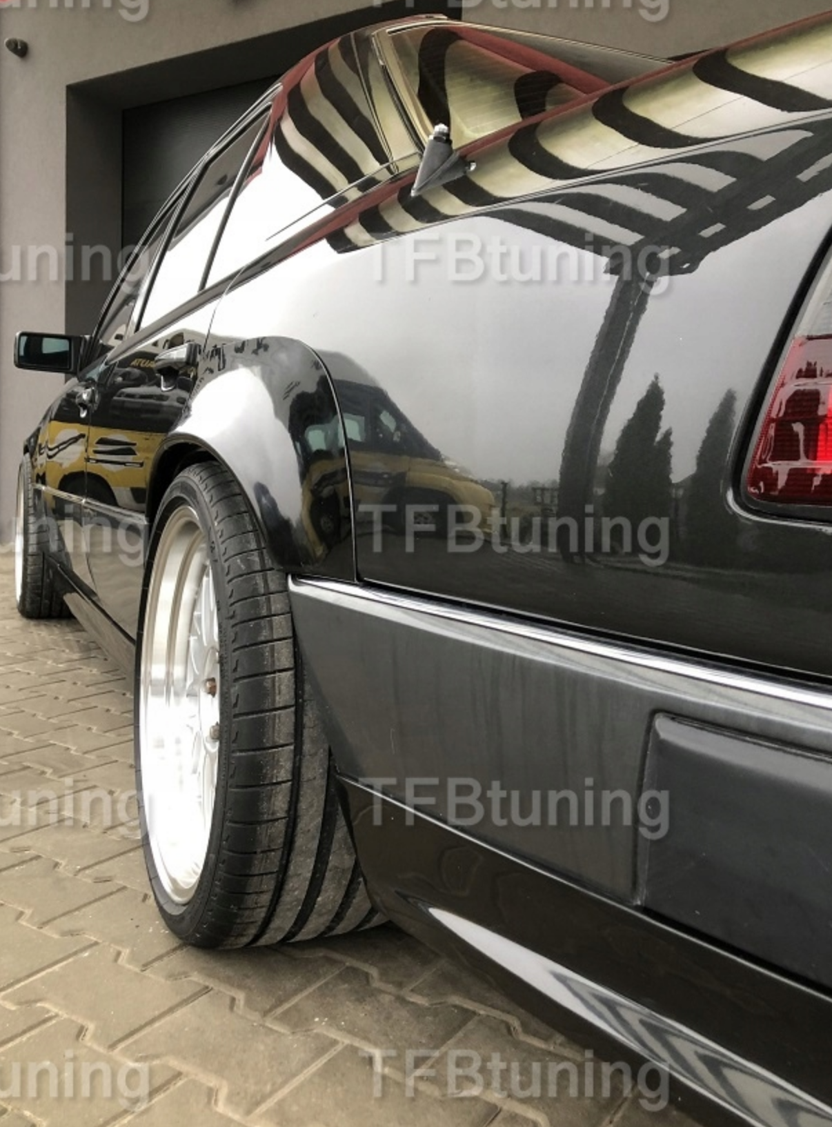 Evazari aripi MERCEDES W124 SEDAN aspect 500E TFB TUNING