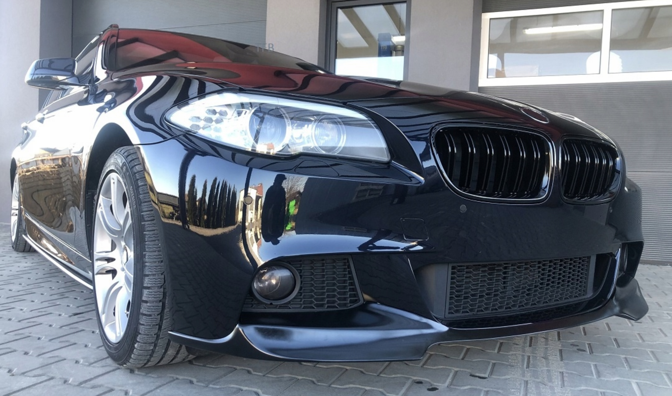 Prelungire bara fata fusta lip spoiler BMW Seria 5 F10 F11 M PACHET v2 TFB TUNING ROMANIA