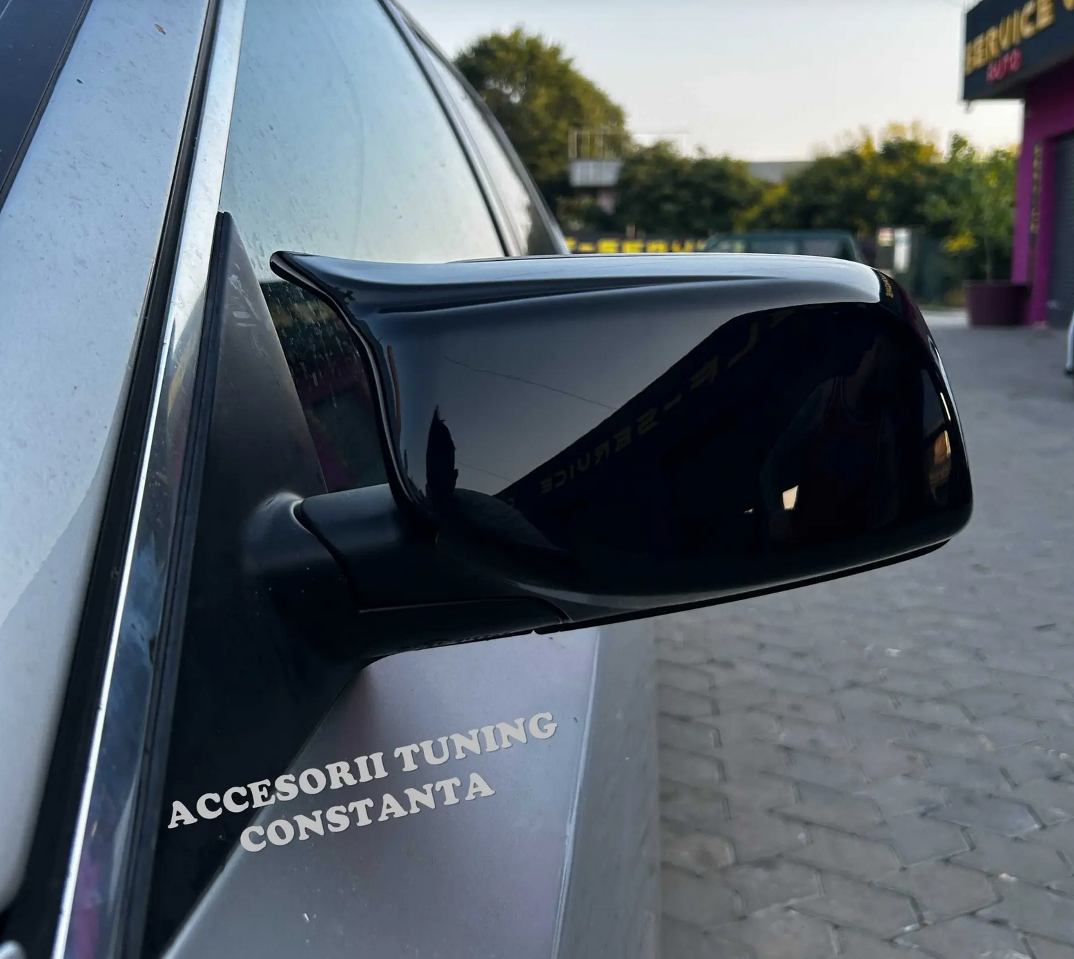 Capace Oglinzi Tip Batman - BMW Seria 5 E60 E61 Negru Lucios