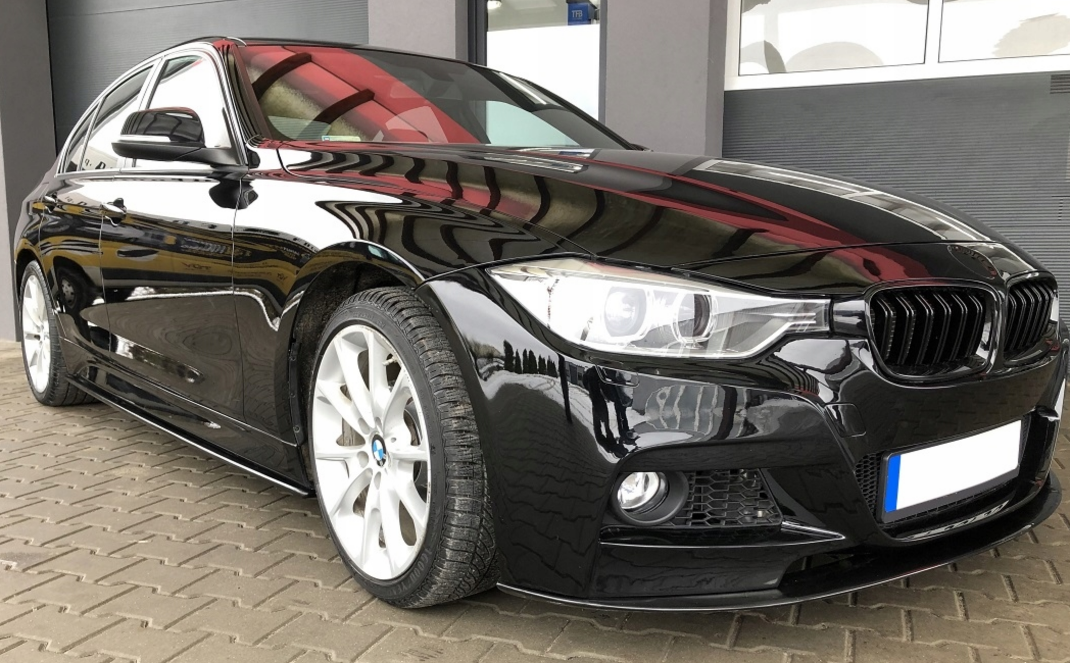 Praguri laterale BMW Seria 3 F30 F31 TFB TUNING ROMANIA