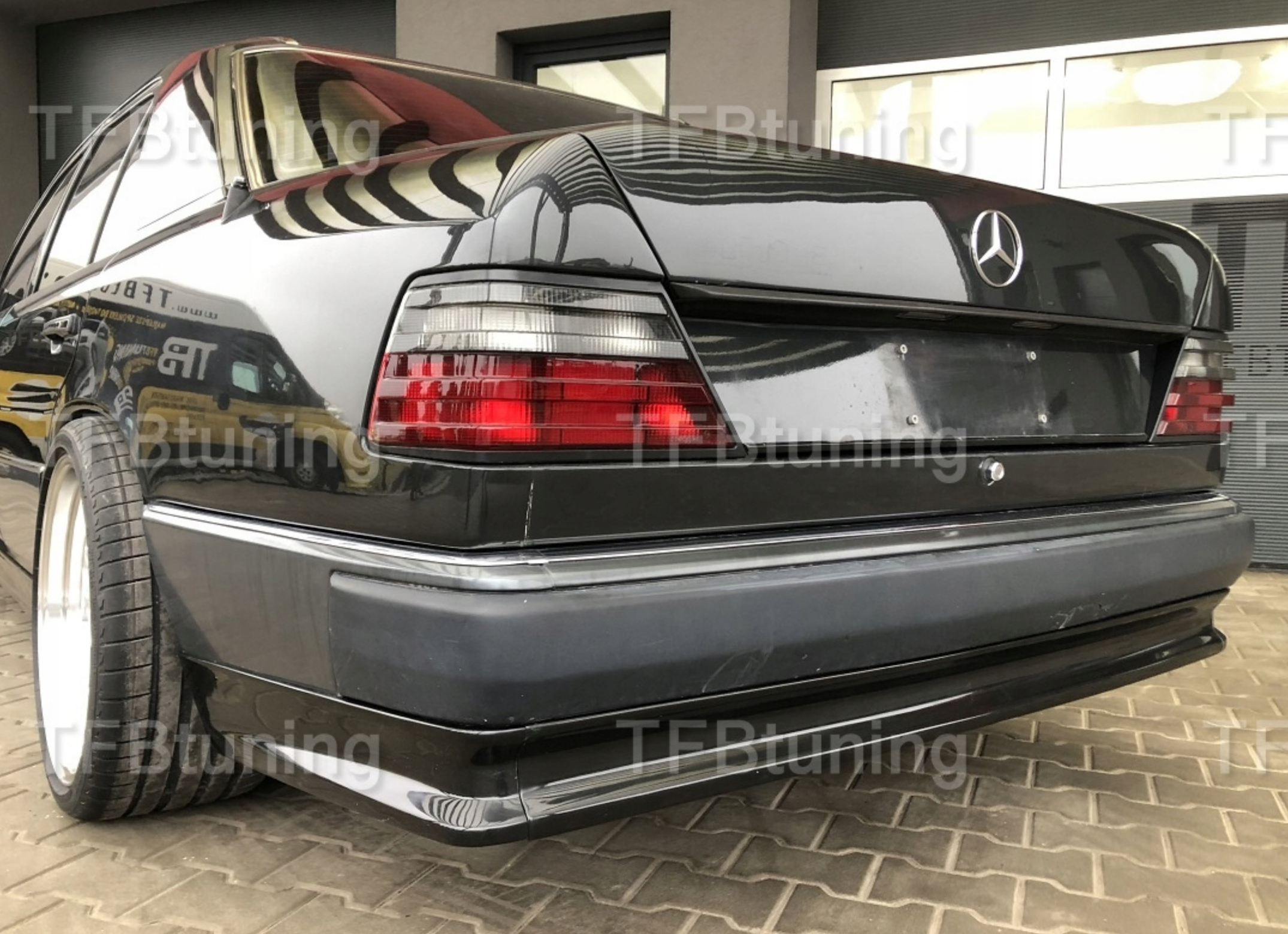 Prelungire bara spate fusta spoiler lip MERCEDES W124 C124 A124 SEDAN COUPE CABRIO TFB TUNING