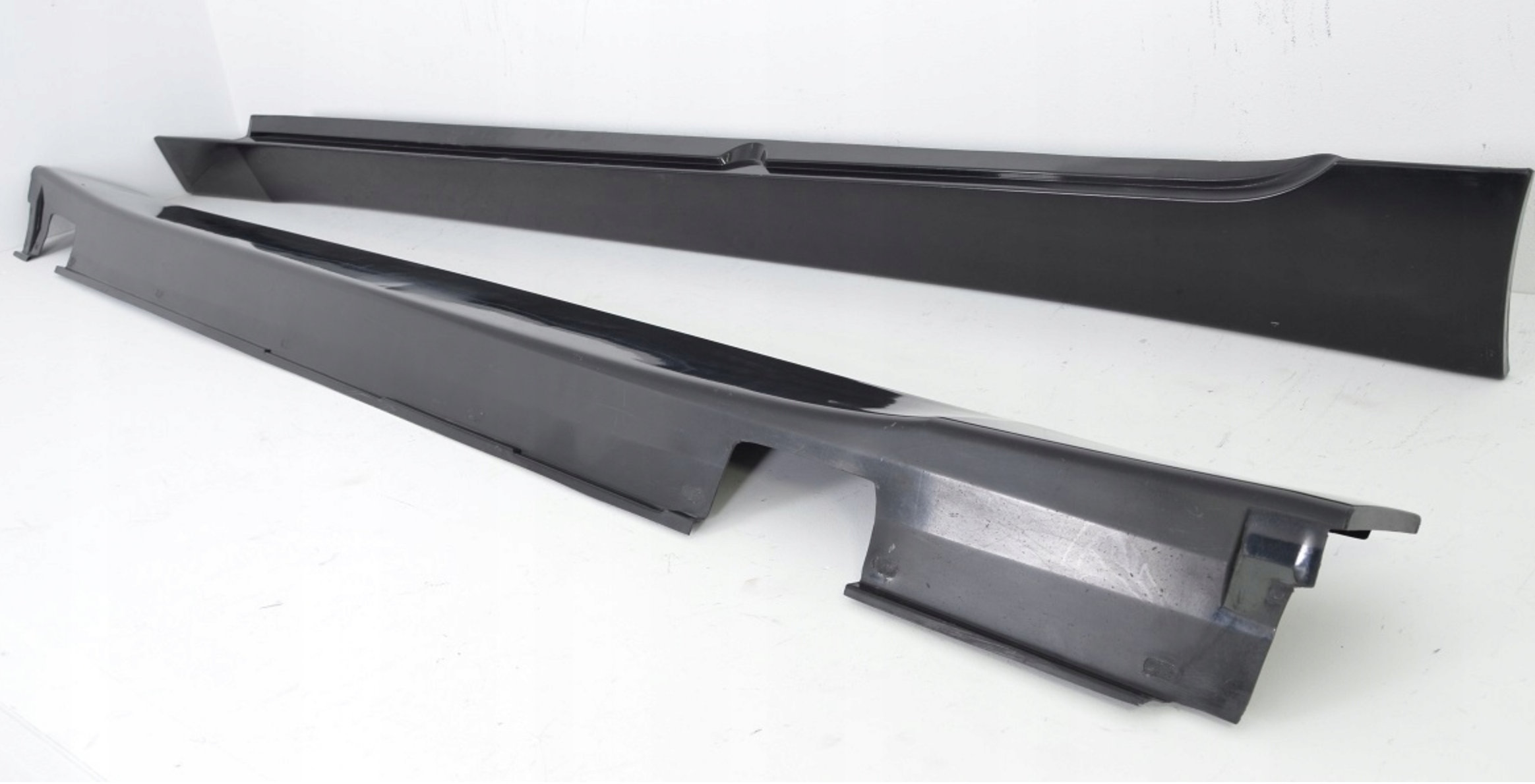 Praguri laterale BMW Seria 5 E60 TFB TUNING