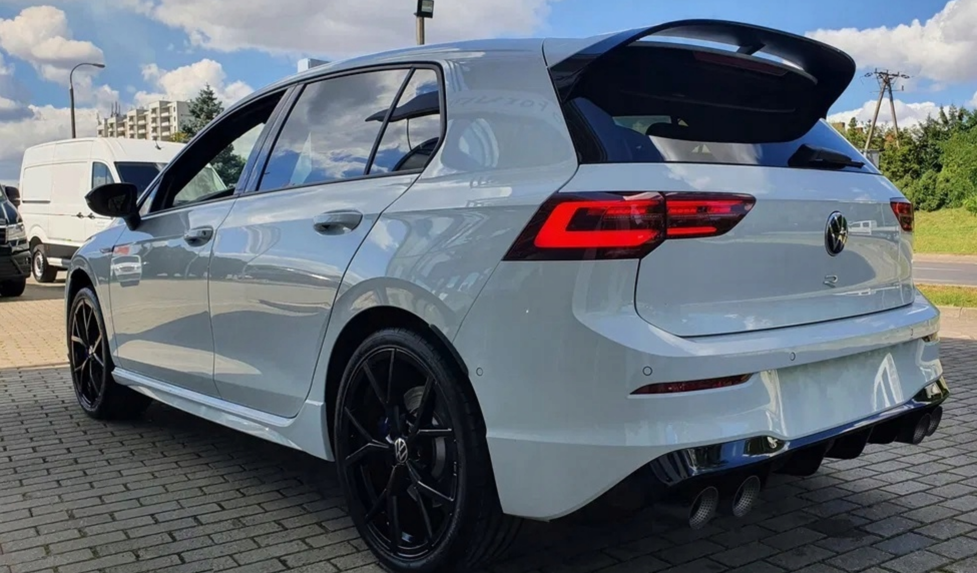 Praguri laterale VW GOLF 8 HATCHBACK ver1 TFB TUNING