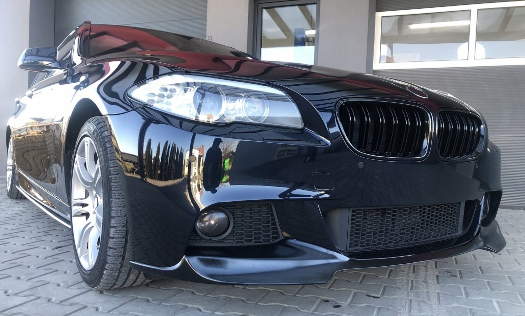 Praguri laterale BMW F10 F11 TFB TUNING