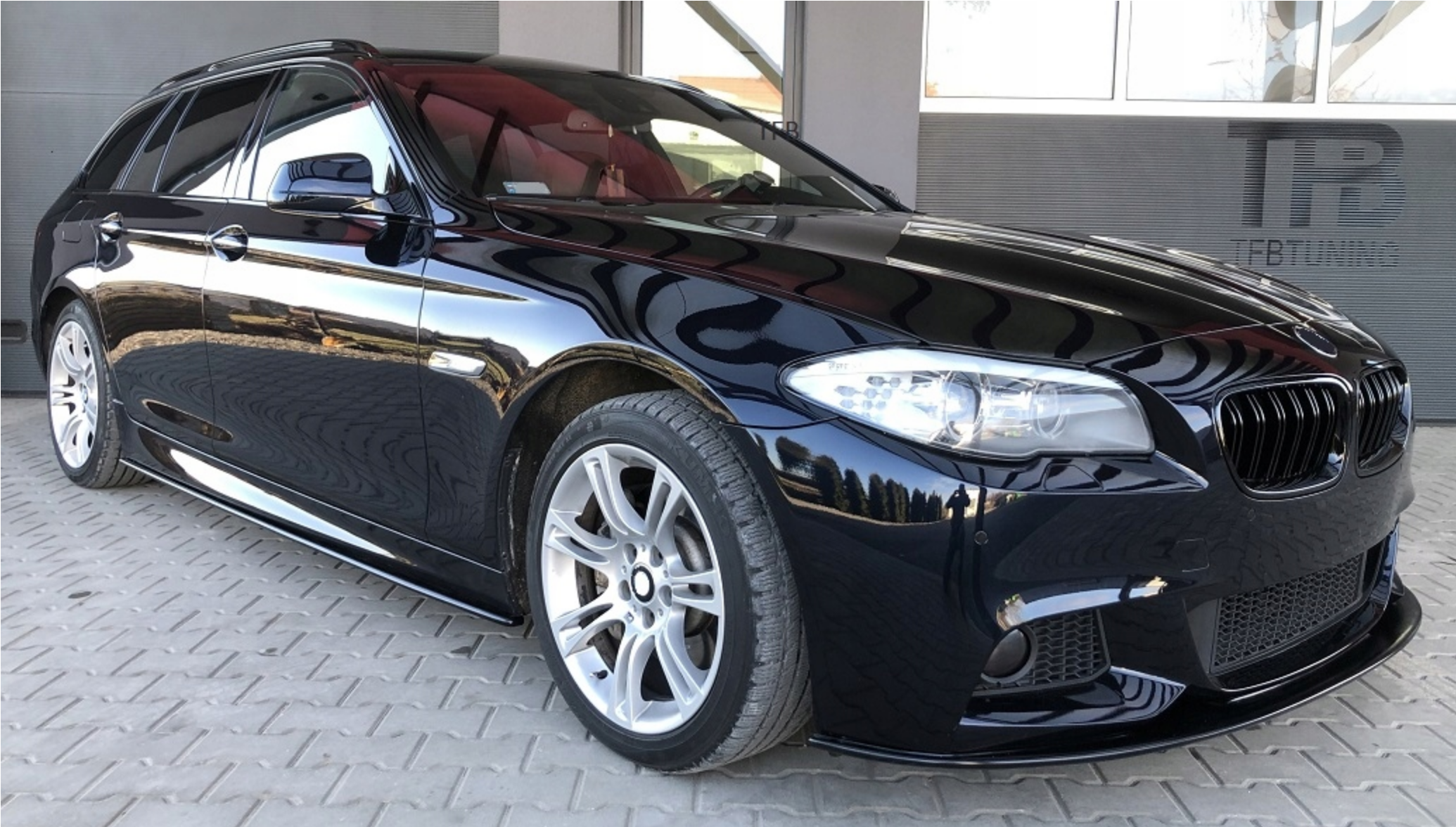 Praguri laterale BMW F10 F11 TFB TUNING