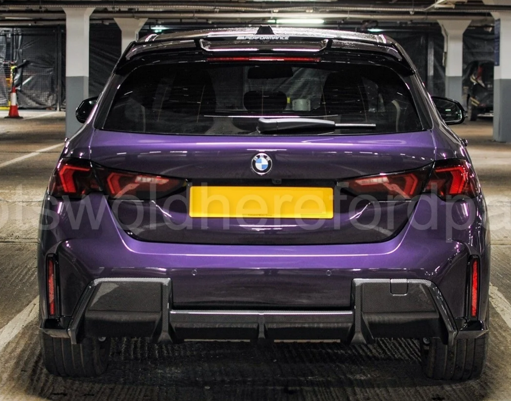 Eleron luneta portbagaj  BMW Seria 1 F70 M Performance negru lucios TFB TUNING