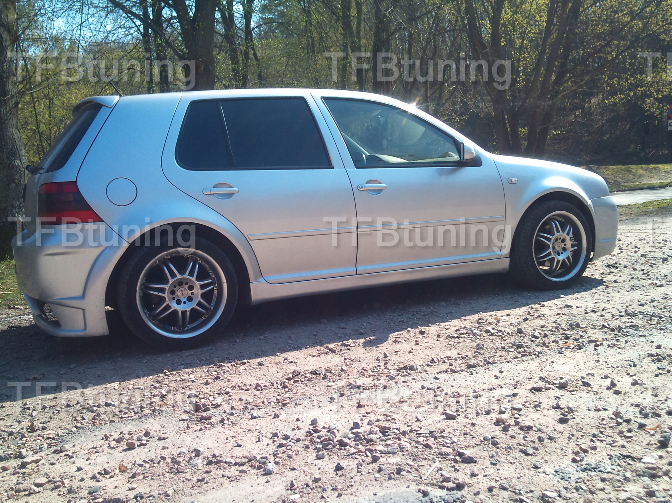 Praguri laterale VW GOLF 4 VW BORA aspect R32 TFB TUNING