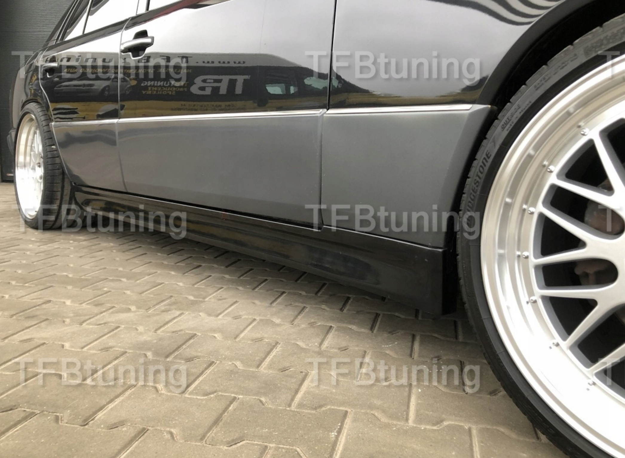 Praguri laterale MERCEDES W124 S124 TFB TUNING