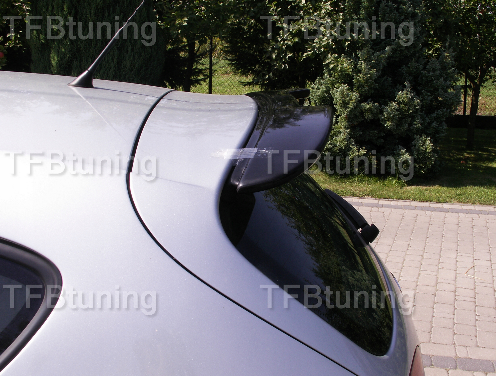 Eleron luneta portbagaj SEAT LEON 2 TFB TUNING