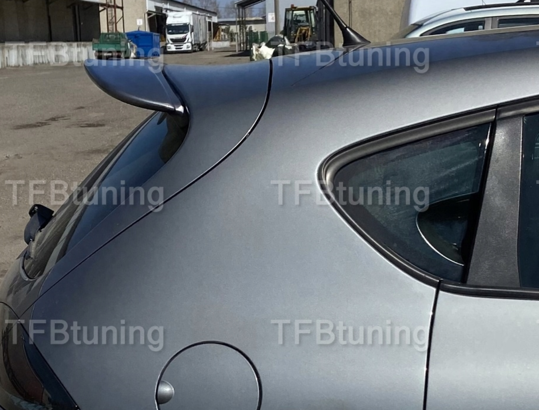 Eleron luneta portbagaj SEAT LEON 2 TFB TUNING