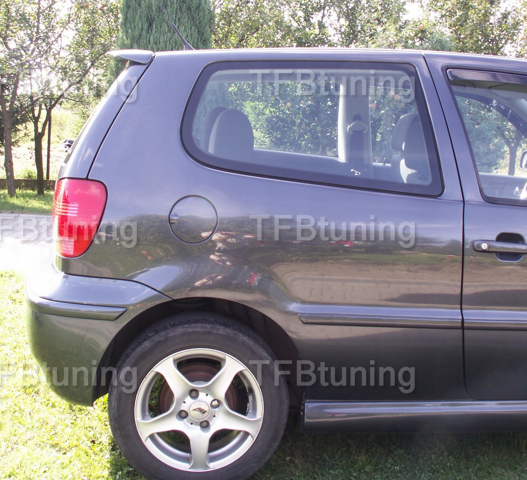 Eleron luneta portbagaj VW POLO 6N2 99-02 TFB TUNING