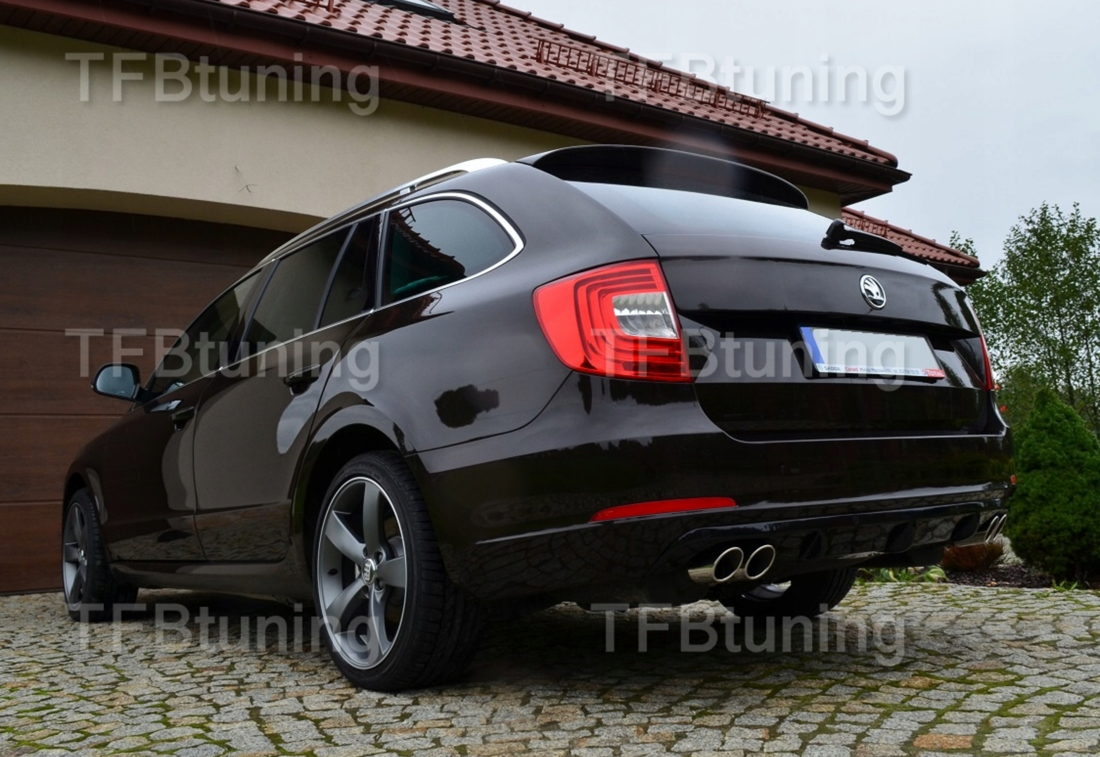 Eleron luneta portbagaj SKODA SUPERB 2 BREAK COMBI TFB TUNING