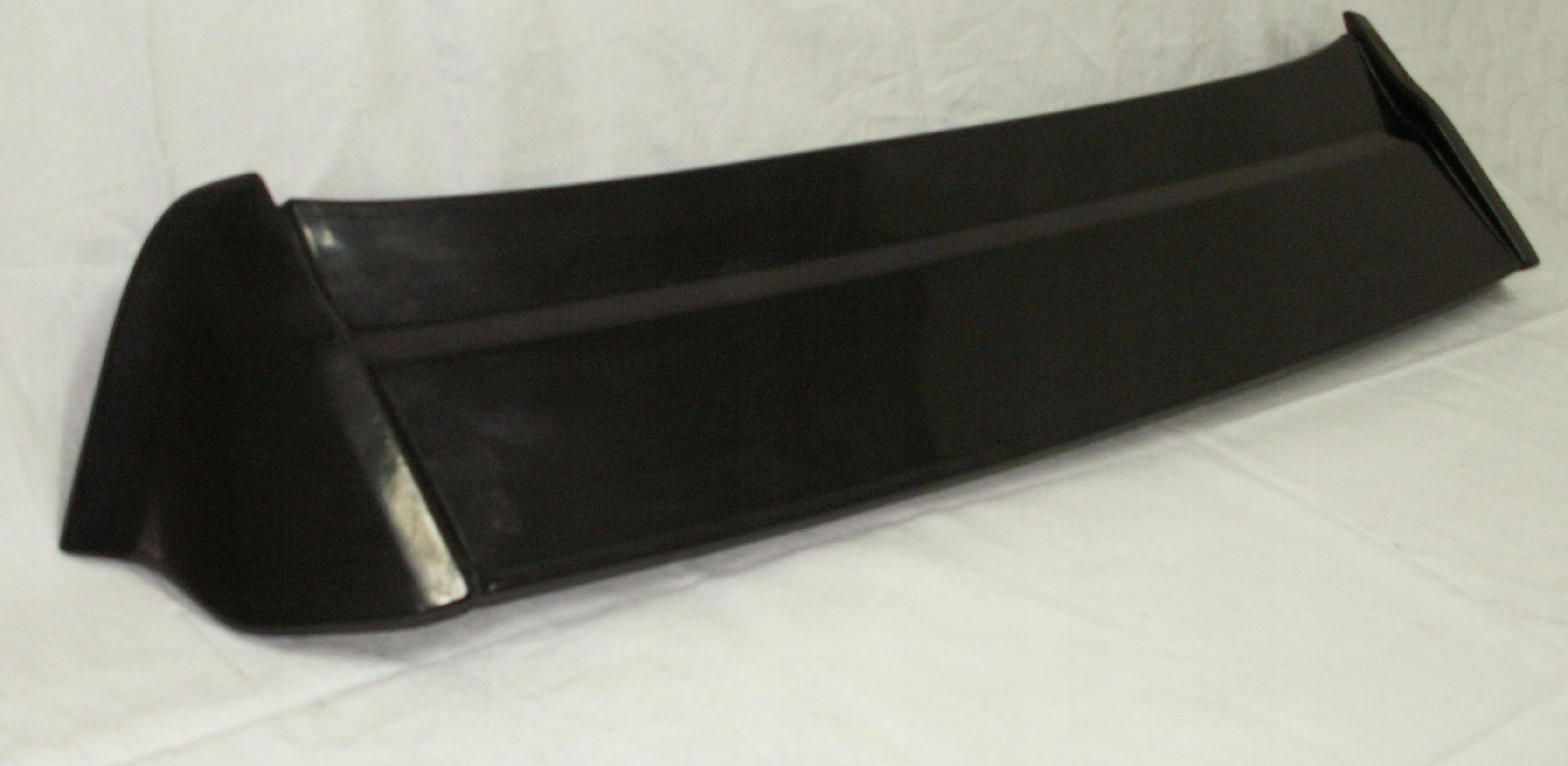 Eleron luneta portbagaj TOYOTA COROLLA E11 HB TFB TUNING