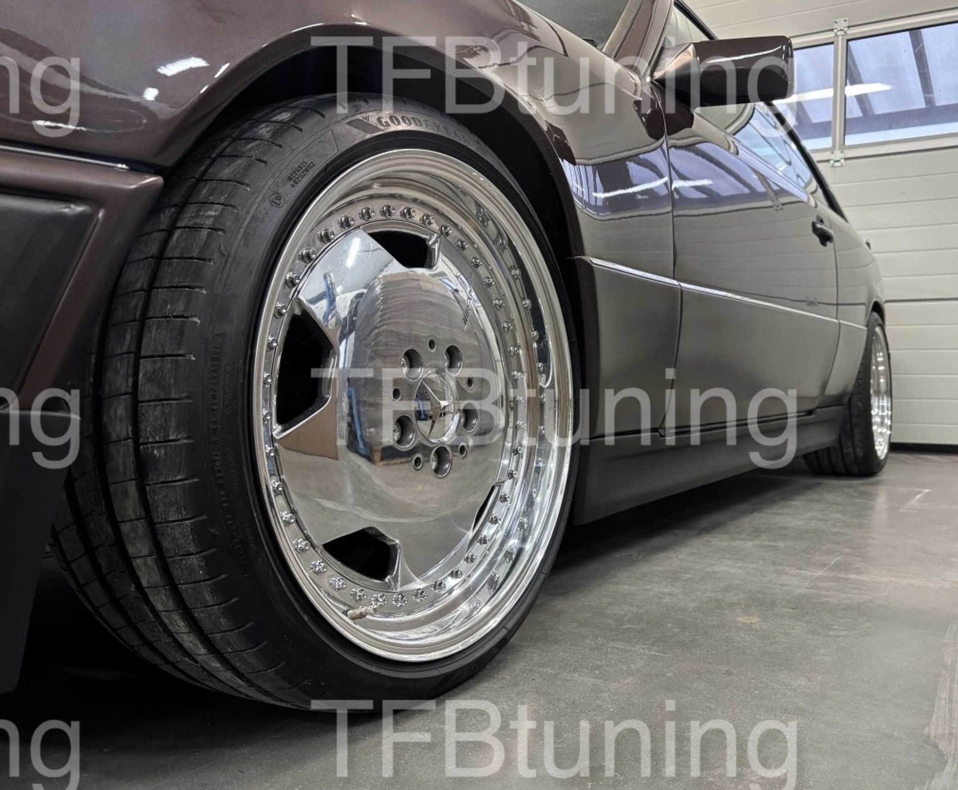 Praguri laterale MERCEDES 124 C124 A124 TFB TUNING