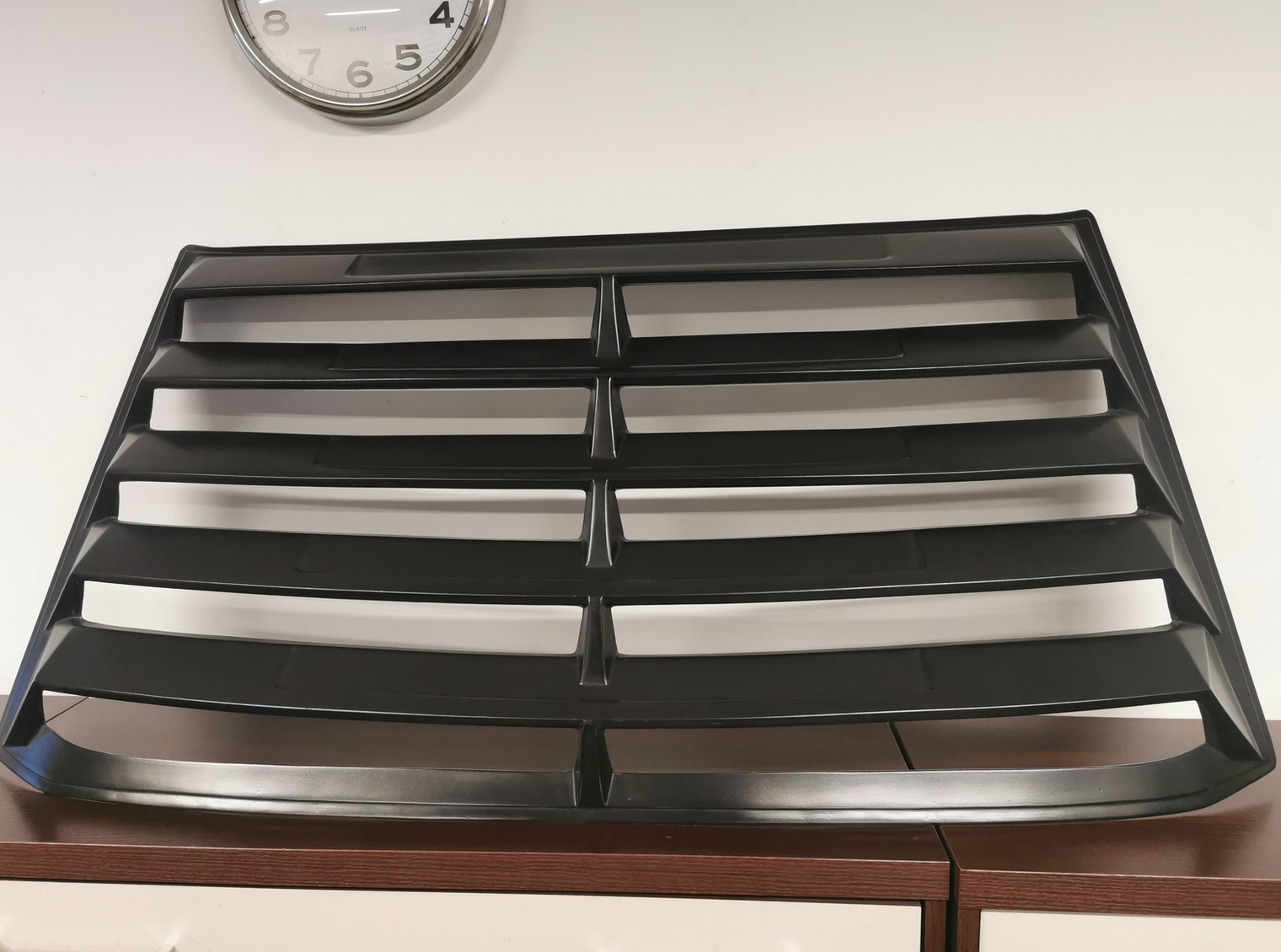 Jaluzea pentru luneta spoiler Louver Mercedes-Benz 190 (W201)