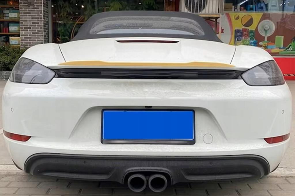 Eleron portbagaj Porsche Cayman 718 Boxster 2016+ negru lucios TFBT