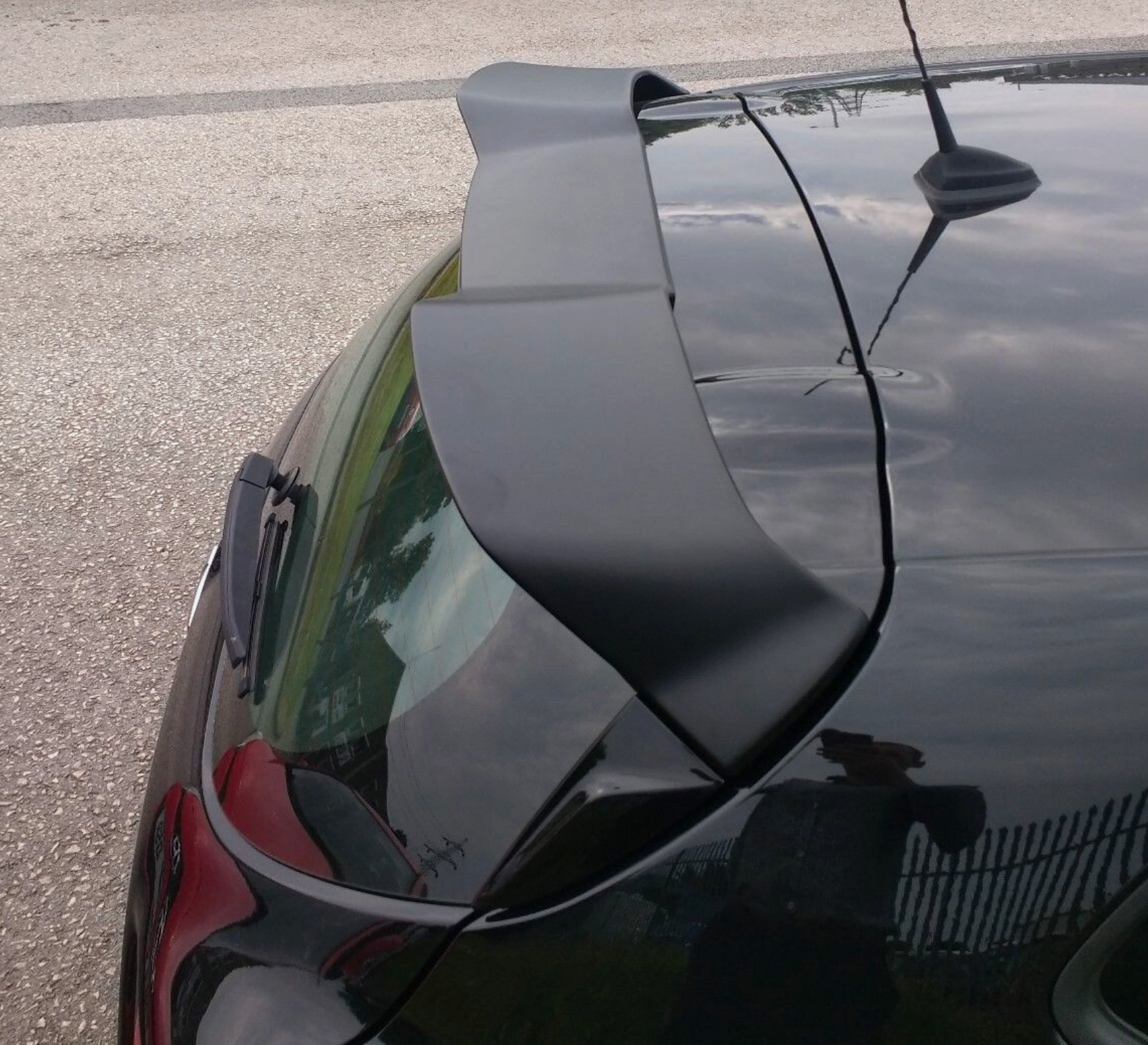 Eleron luneta portbagaj RENAULT CLIO MK4 aspect CUP pentru modelul standard 2012-2019 TFB TUNING